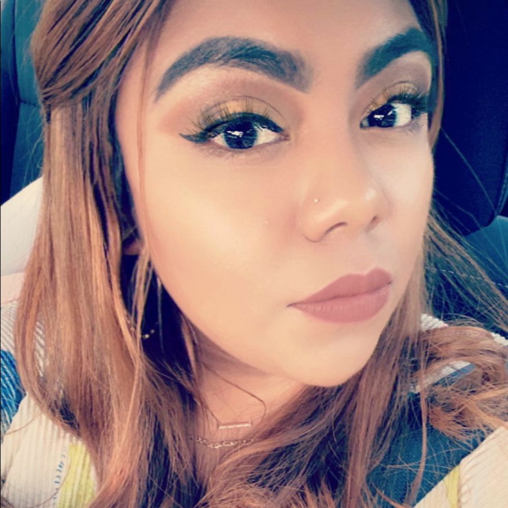 Meet your Posher, Vanessa